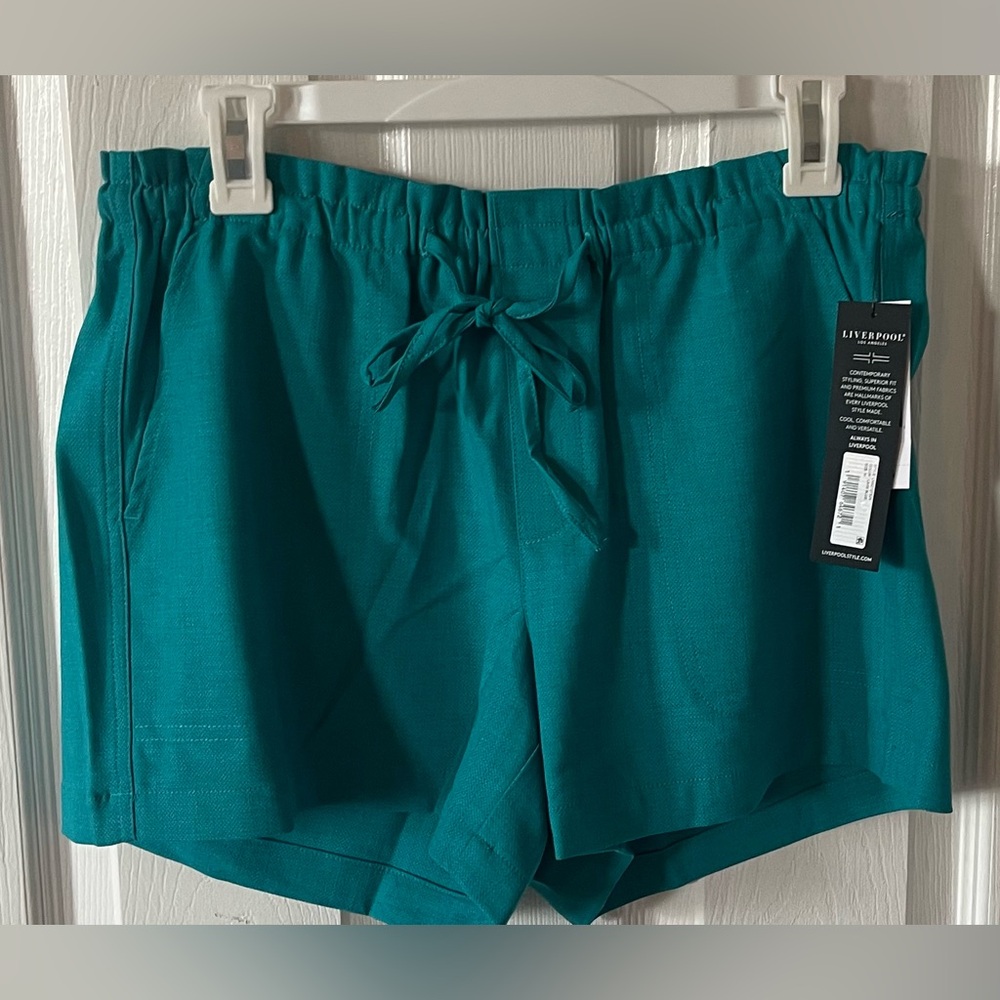 Liverpool Women's Teal Shorts- “Lake Blue” Comfy dressy/casual Shorts, size Med - Picture 14 of 16